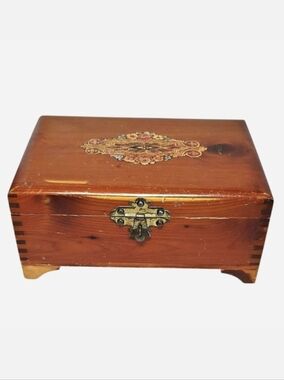 Vintage Dovetail Wood Jewelry Keepsake Box Floral Inlay Brass